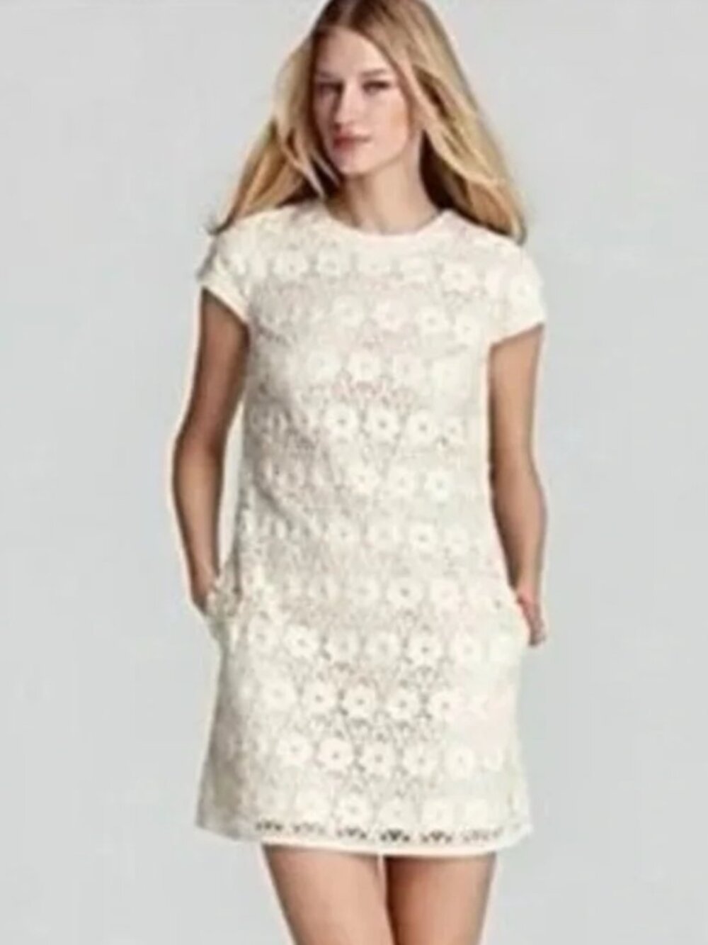 Juicy Couture Cream Guipure Shift Dress with Capp Sleeves - Size 6